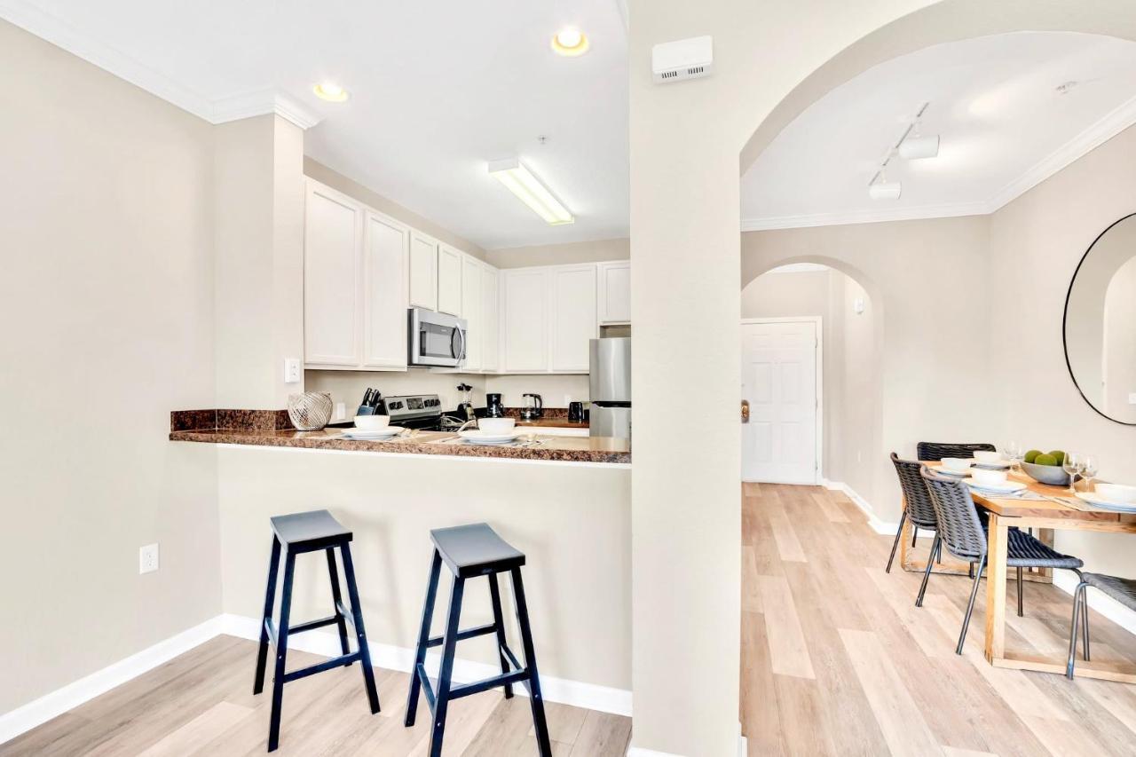 أورلاندو 2Br Condo - W Hot Tub & Pool - Near Disney المظهر الخارجي الصورة