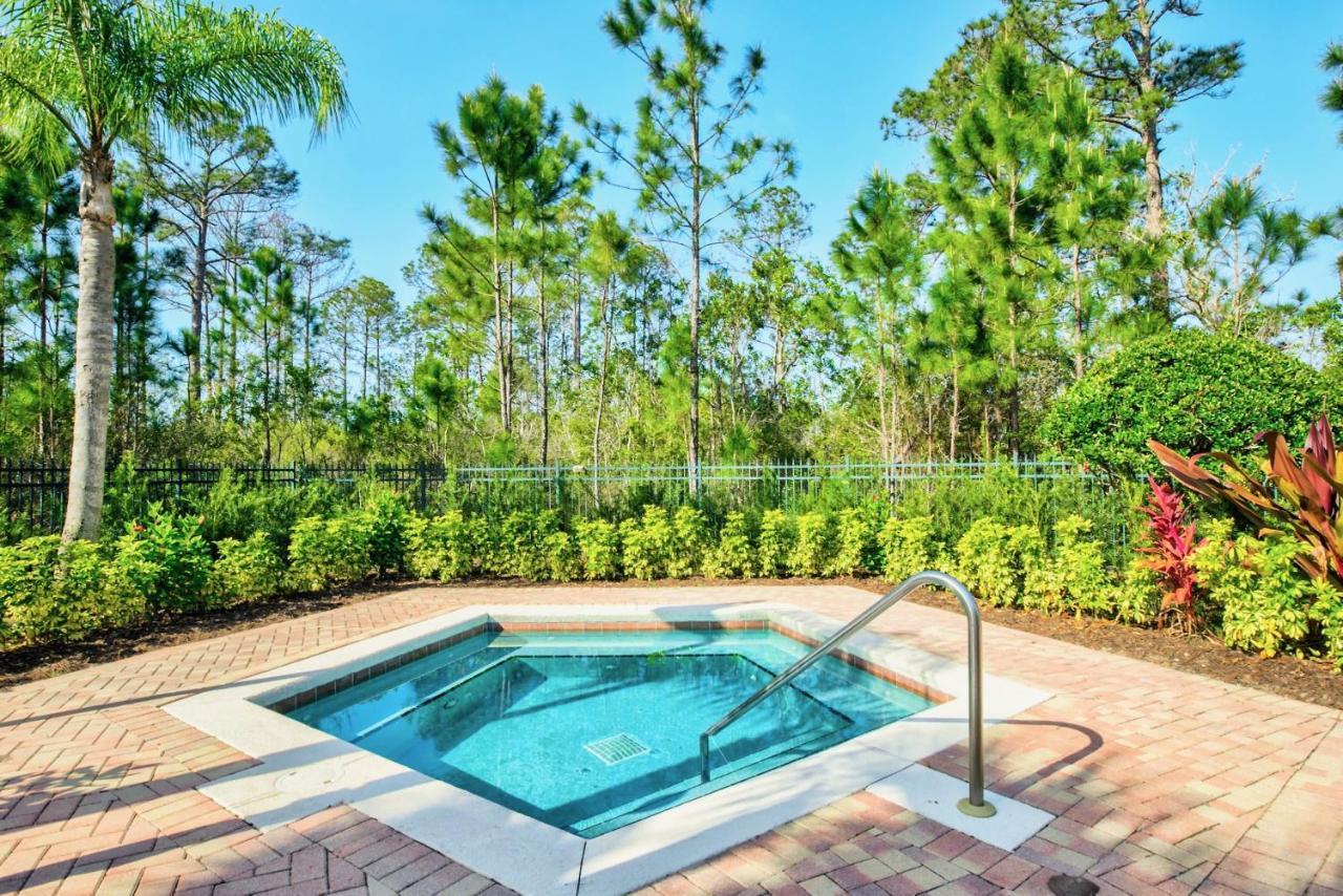 أورلاندو 2Br Condo - W Hot Tub & Pool - Near Disney المظهر الخارجي الصورة